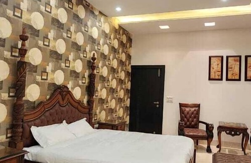 Amritsar Cama Y Desayuno | Dreamanor Blissful Stay