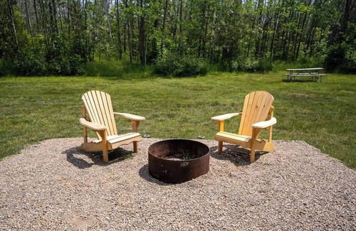Miller Lake Casa | “Dreamer” Luxury Glamping Tent | Tobermory