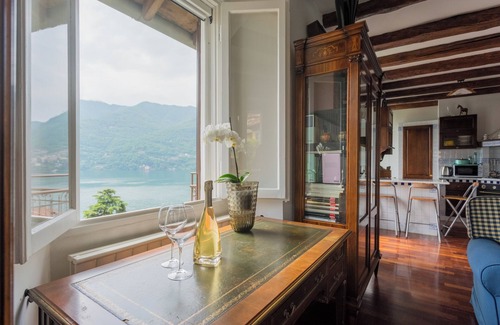 Carate Urio Apartamento | Dreaming Terrace by Rent all Como