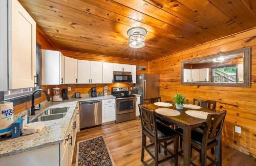 Gatlinburg - Pigeon Forge Casa | Dreaming Tree Cabin