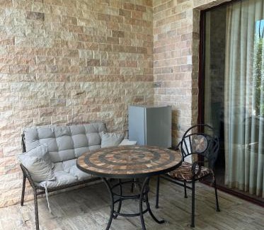 Chakvi Apartamento | Dreamland Oasis 1st floor Apartment With a Garden by the Sea