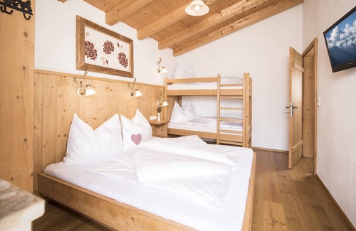 Helfenstein Casa | Fantástico chalet adosado con capacidad para 20 personas en una zona céntrica y tranquila!