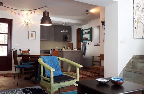 Cómpeta Casa | Vida de ensueño en la idílica casa de pueblo: tranquila, espaciosa, terraza en la azotea, WiFi