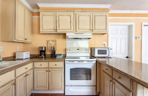 Tybee Island Cabaña | Dreamsicle Beach Cottage. Cerca de la playa Mascotas. WIFI.