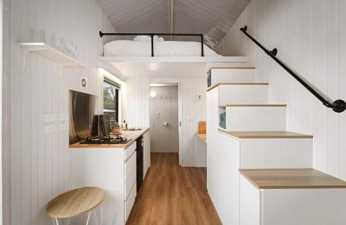 Red Hill Casa | Dreamy 2 by Tiny Away