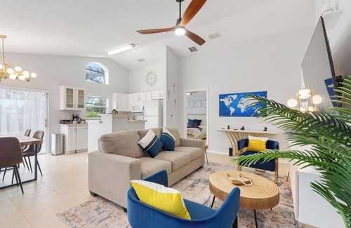 Haines City Casa | Dreamy 3BR, Pool,Golf, Disney, Universal, Legoland