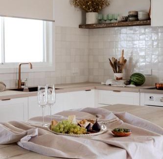 Manyana Casa | Dreamy coastal escape steps from the sea
