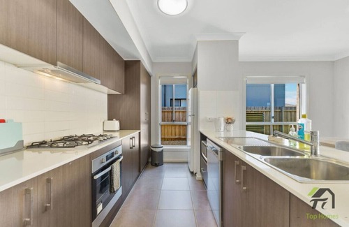 Schofields Casa | Dreamy Dwelling with 4bedroom
