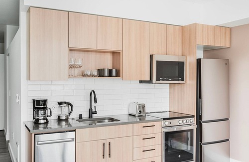 Squire Park Apartamento | Dreamy First Hill Jr 1BR w/ Bike Storage, Gym & W/D, by Blueground
