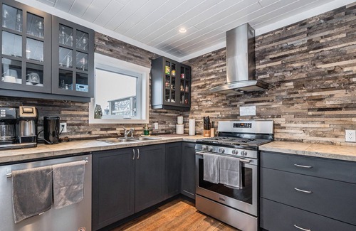 Lion's Head Cabaña | Dreamy Georgian Bay Getaway