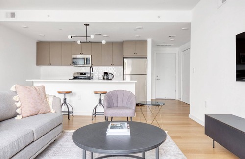 Hoboken Apartamento | Dreamy Hoboken 1BR w/ Elevator, Gym, Terrace & Courtyard, by Blueground