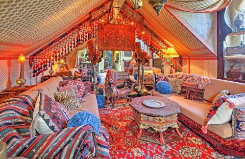 Neartown Apartamento | Dreamy Houston Boho Cottage with Private Pool!