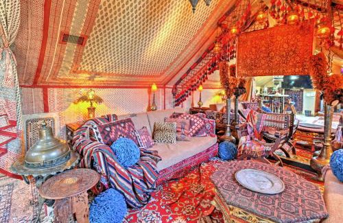 Neartown Apartamento | Dreamy Houston Boho Cottage with Private Pool!