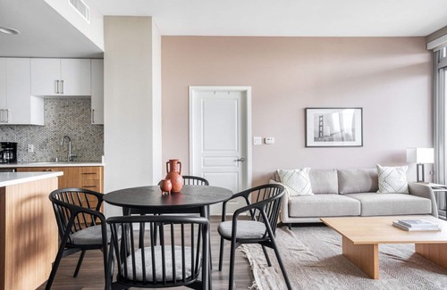 Mountain View Apartamento | Dreamy Mountain View 2BR w/ W/D, Gym & Lounge, nr highways, by Blueground