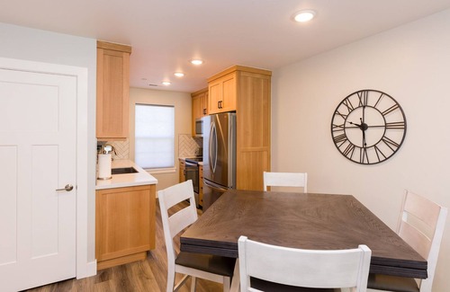 Cottonwood Heights Apartamento | Dreamy new 2BR unit with superior ski access!