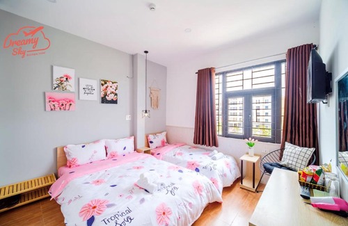 Hai Chau Hotel | Dreamy Sky - Airport View Boutique Hotel