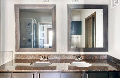 Dawson Apartamento | Dreamy South Austin 2BR w/ Pool, W/D & Gym, nr restaurants, by Blueground