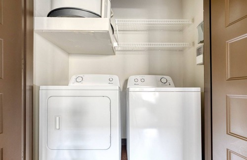 Dawson Apartamento | Dreamy South Austin 2BR w/ Pool, W/D & Gym, nr restaurants, by Blueground