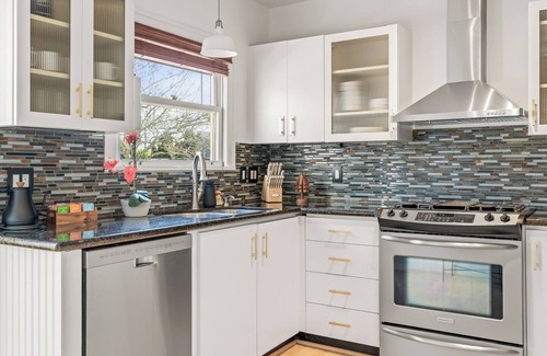 Loyal Heights Casa | Dreamy Tudor Cottage in Ballard; 86 Walk Score!