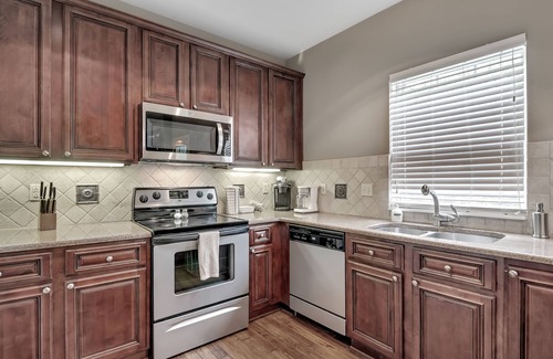 Branson Villa | Dreamy Villa Located Close to the Branson RecPlex!! Come and Stay and Play!!