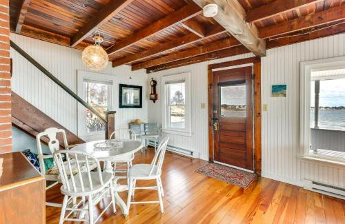 Westbrook Center Casa | Dreamy Waterfront Westbrook Home on Private Beach