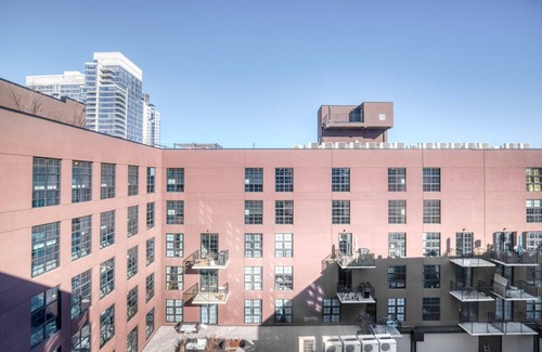 Williamsburg Apartamento | Dreamy Williamsburg 1BR w/ W/D & Gym, nr Domino Park, by Blueground