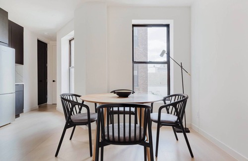 Williamsburg Apartamento | Dreamy Williamsburg 2BR w/ Laundry, near Subways, by Blueground