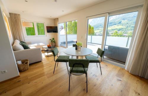 Groebming Apartamento | Drei Berge Blick - Moderne Ferienwohnung mit Panorama-Terrasse in Gröbming