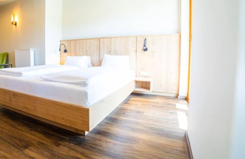 Altfinkenstein Casa | Dreibettzimmer Superior - Finkensteiner Hof, Dion Hotels & Resorts Gmbh