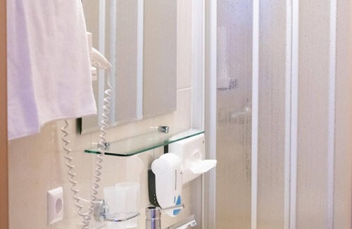 Feld am See Casa | Dreibettzimmer - Strandhotel Burgstaller