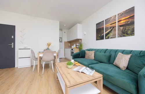 Serock Apartamento | Drewnowskiego 7A | Zegrze | Stylish Apartment by the Lake | Balcony