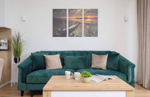 Serock Apartamento | Drewnowskiego 7A | Zegrze | Stylish Apartment by the Lake | Balcony