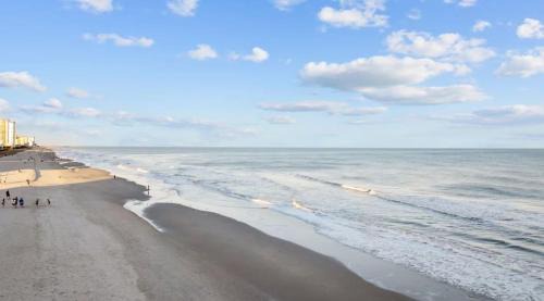 Myrtle Beach Casa | DriftMint- Ocean View- Dog friendly Garage