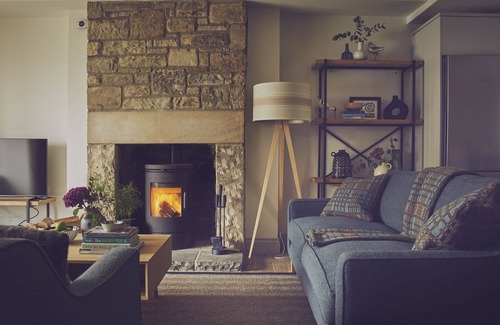 Craster Cabaña | Driftwood - a pet friendly that sleeps 4 guests in 2 bedrooms
