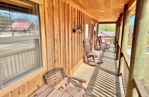 Mountain View Casa | Driftwood Cabin #303