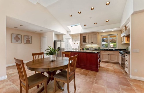 Goleta Apartamento | Driftwood Club - 4bd, Pet Friendly, Tennis Courts, Games