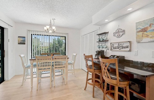 Whitfield Casa | Driftwood Dream- your perfect getaway!