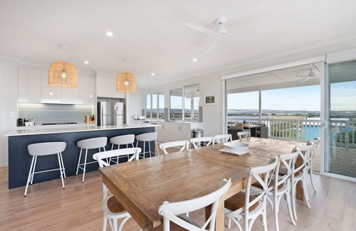 Middleton Casa | Driftwood Dunes - 67 Newell Avenue, Middleton