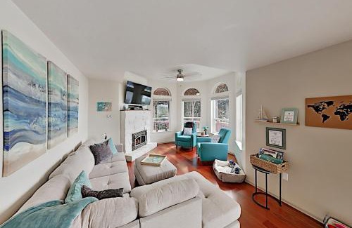 Camano Island Casa | Driftwood Hideaway