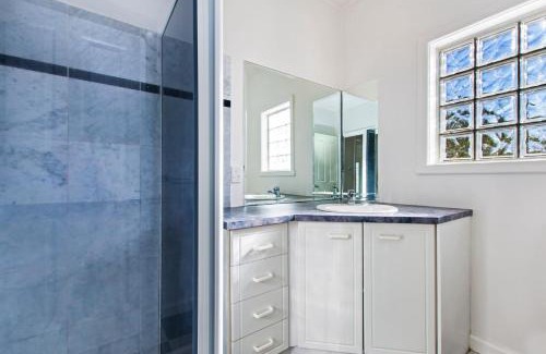 Port Fairy Casa | Driftwood on South
