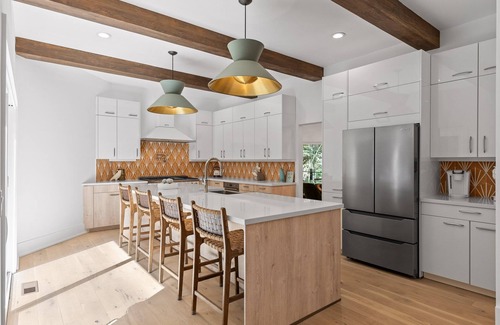 McCaysville Villa | Driftwood Rapids Villa - Modern Waterfront 6 BR Oasis with Private Pool