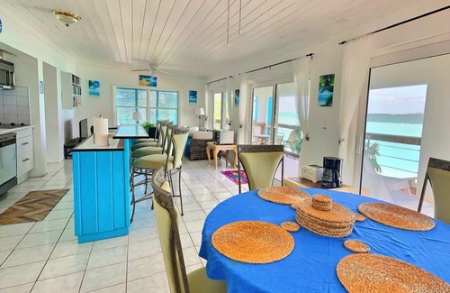 Great Exuma Condominio | Driftwood Second Floor Condo en Hoopers Bay con impresionantes vistas