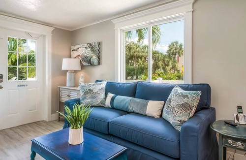 Holmes Beach Casa | Driftwood Villas by AMI Locals