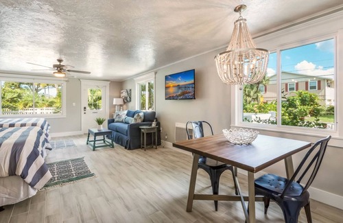 Holmes Beach Casa | Driftwood Villas by AMI Locals