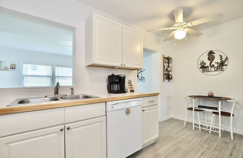 Jensen Beach Casa | Driftwood Way~ No Checkout Chores