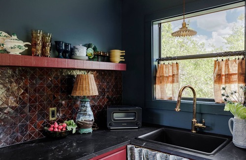 Hays County Condominio | Dripping Springs Homestead - Painter's Studio in Nature