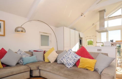 Polzeath Cabaña | DRISHTI, pet friendly, with a garden in Polzeath