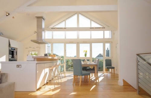 Polzeath Cabaña | DRISHTI, pet friendly, with a garden in Polzeath