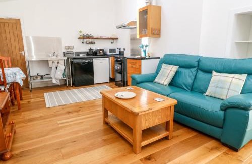 St Just Casa | Drog Penn