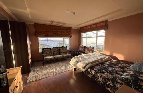 Dhirkot Apartamento | Drowned in Clouds V2